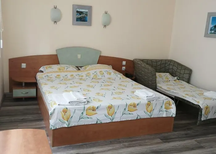 семеен фреш 3* Равда