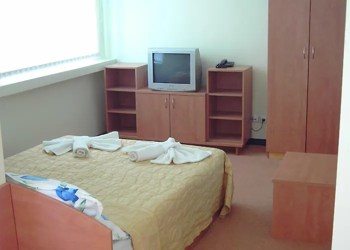 Хотел семеен фреш