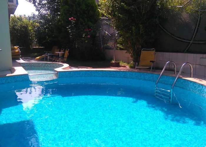 семеен фреш Хотел Равда