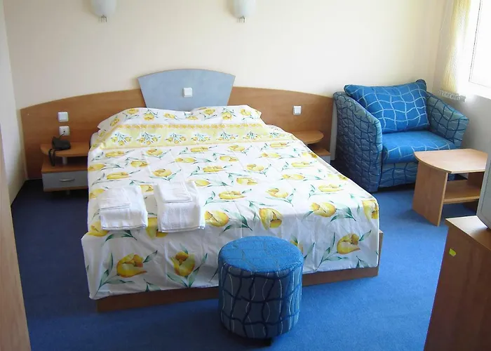 Хотел семеен фреш Равда